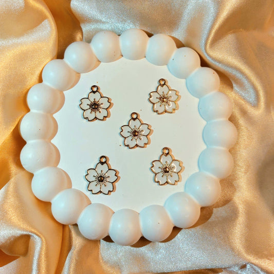 White daisy flower charms